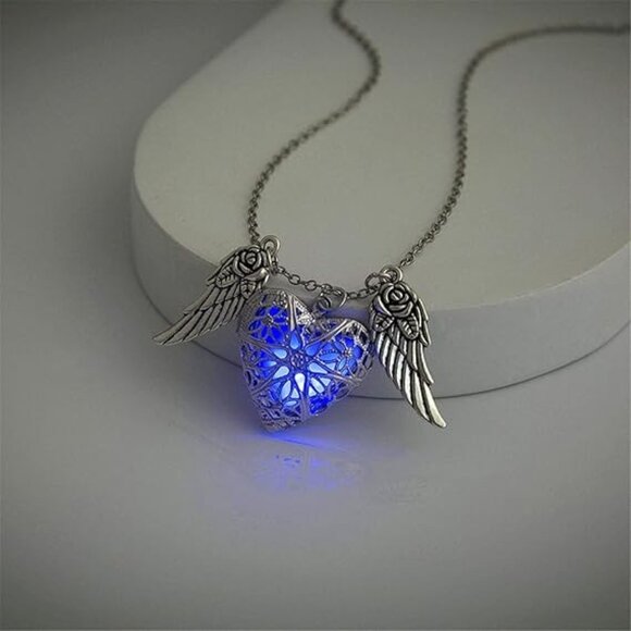 Glow in the Dark Gothic Heart Locket Necklace with Angel Wings – Vintage Jewelry - Picture 4 of 8